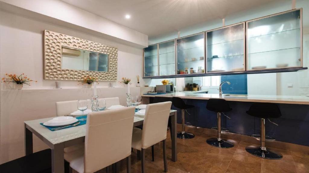 San Lorenzo Luxury Suites Séville Extérieur photo